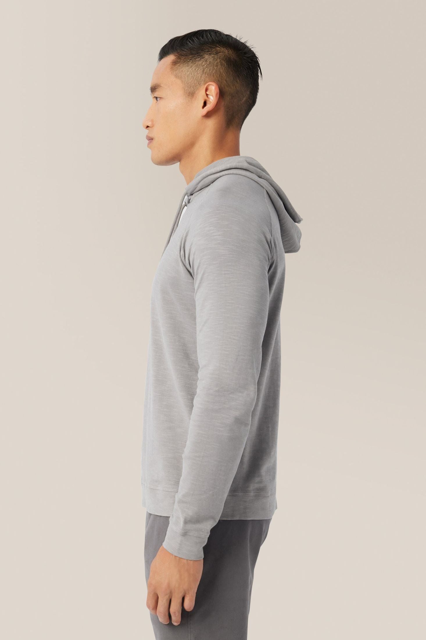 frost-grey_M_Vinh_all