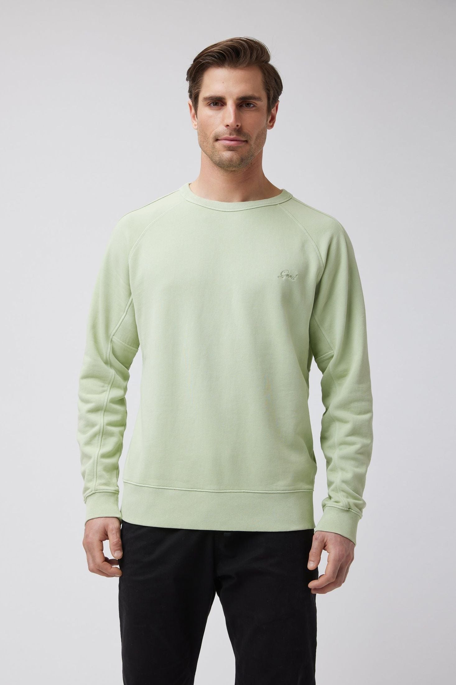 celadon-green_M_Dean_all