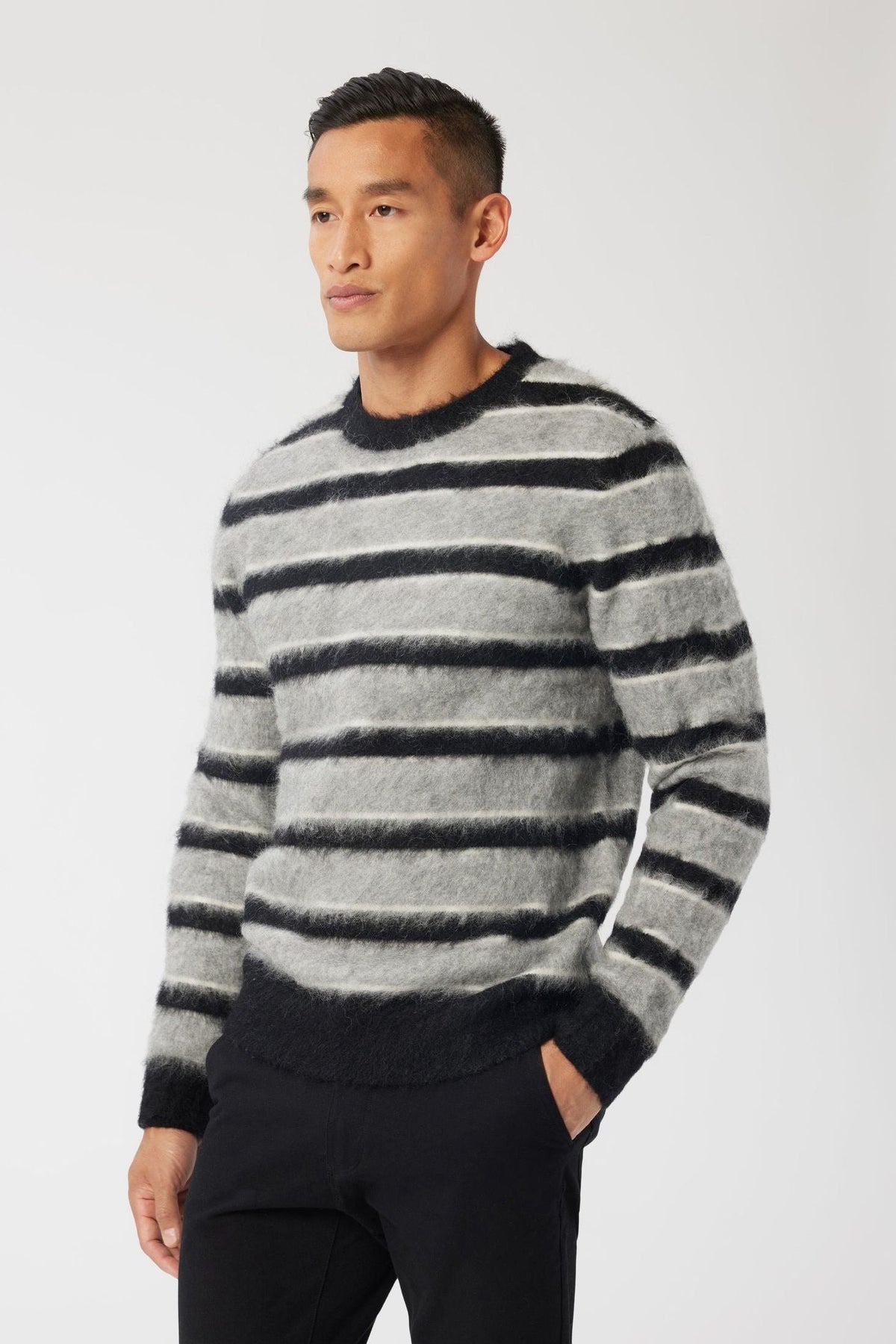 black-stripe_M_Vinh_All